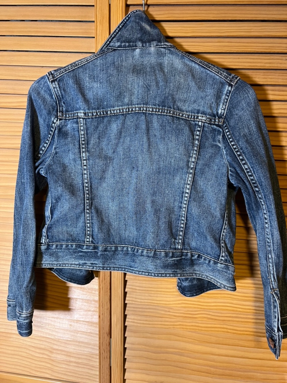 Express Distressed Cropped Jean Jacket, size S - Picture 5 of 16